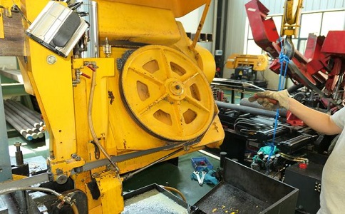 如何解决天全卧式金属带锯床切削时出现的断带现象？